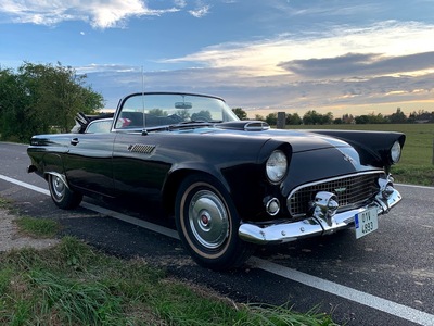 Ford Thunderbird